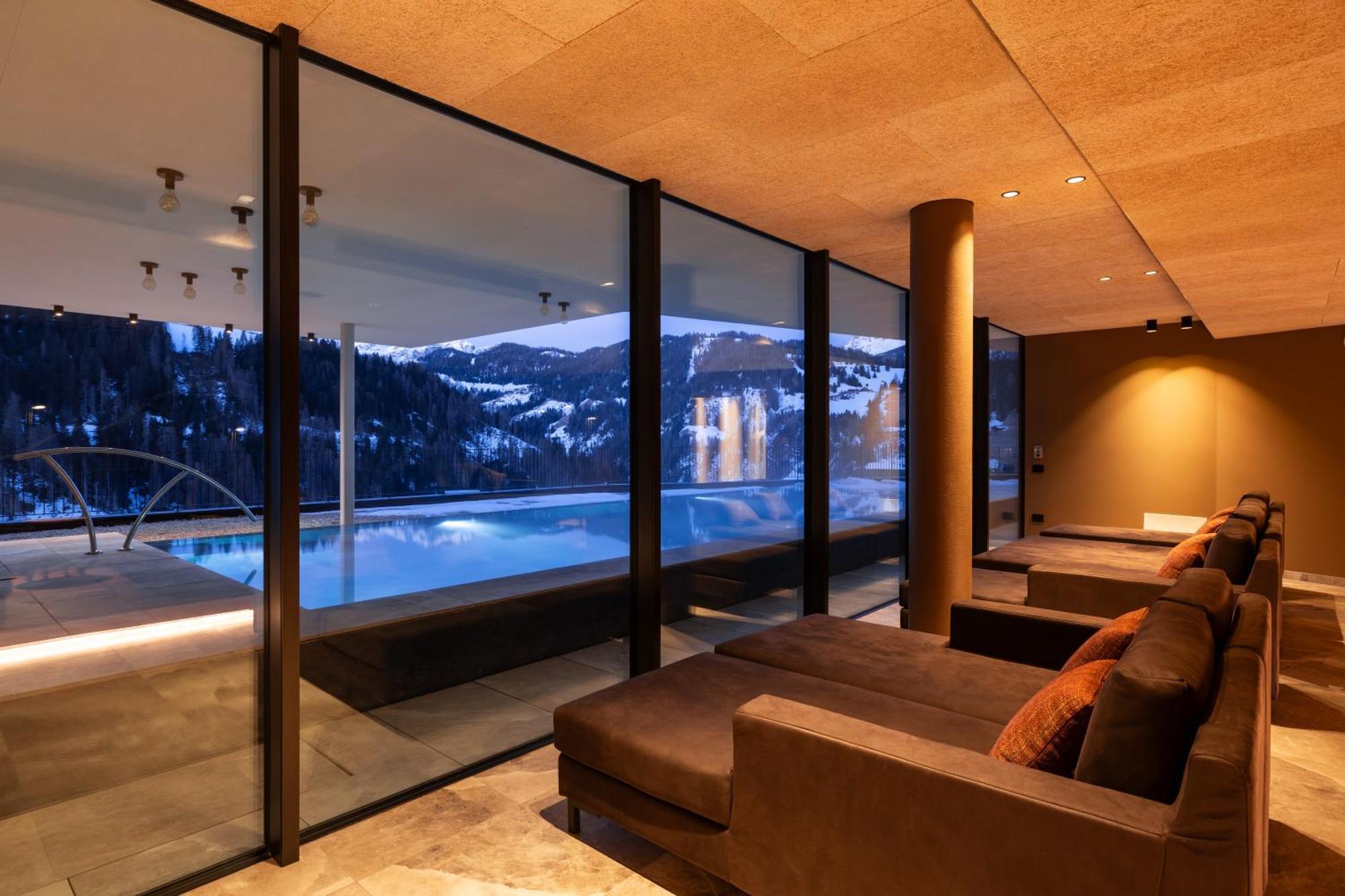 Hotel Alpenrose Dolomites Ла-Валле Екстер'єр фото